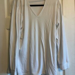 Uniqlo Women's Long Sleeve V-Neck Tee - White